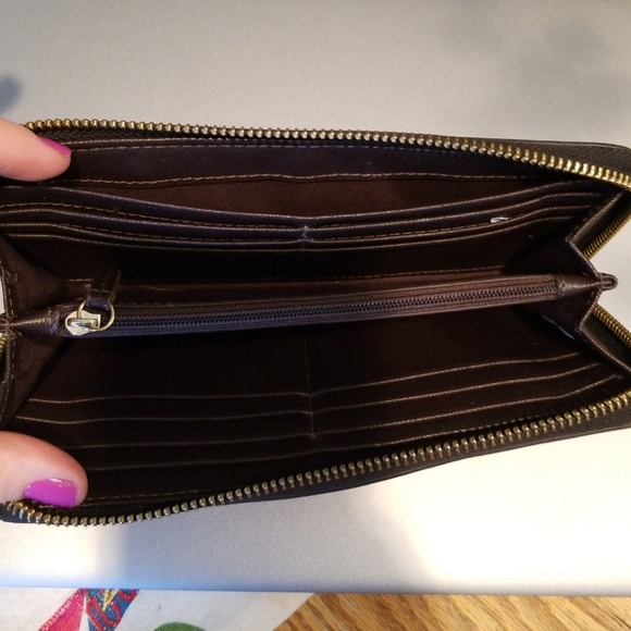 Wallet - Picture 4 of 4